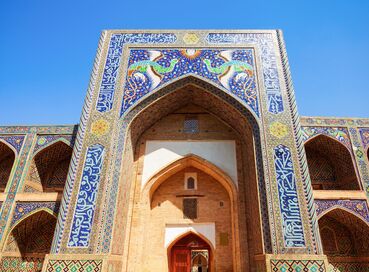 İzmir Çıkışlı İpek Yolu`nun İncileri Özbekistan-Kazakistan