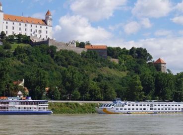 Tuna Nehri'nde Avusturya, Macaristan ve Slovakya (Gemide Ultra Her Şey Dahil) (Sakin Tur)