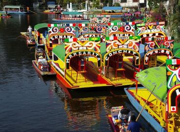Ölüler Günü Festivalinde Meksika ve Guatemala