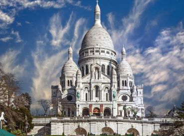 İzmir`den Direkt Uçuş İle Noel Pazarları Eşliğinde  Paris & Reims Turu