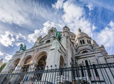 İzmir`den Direkt Uçuş İle Noel Pazarları Eşliğinde  Paris & Reims Turu