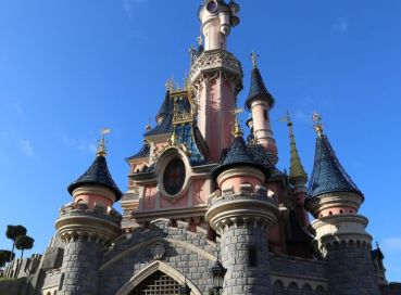 İzmir Çıkışlı Kültür ve Eğlence Paris & Dineyland & Brüksel & Köln Rotası