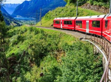İzmir'den Direkt Sefer İle Alpler’de Bernina Express Keyfi ile Masalsı Noel Pazarları Turu